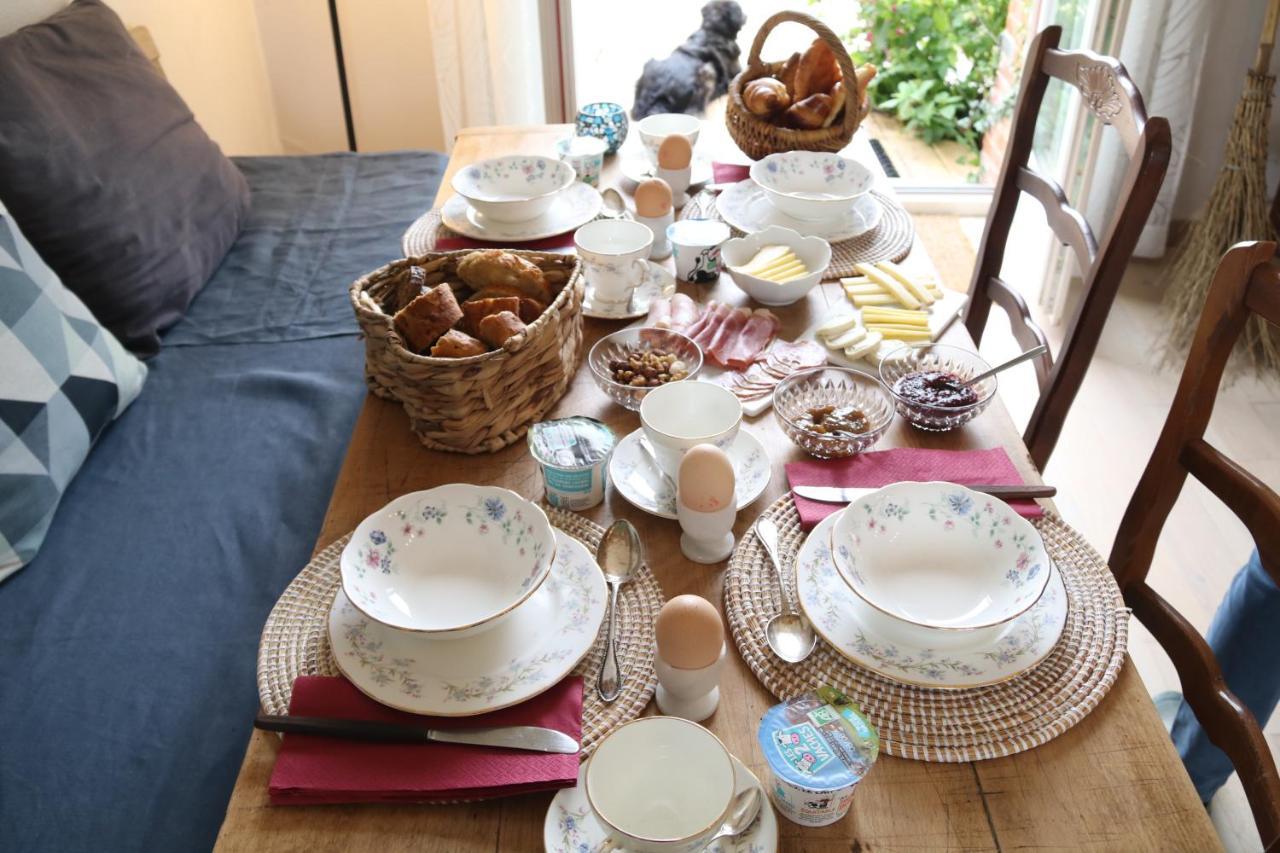 Manoir Du Taillis Bed & Breakfast Heugon Екстериор снимка