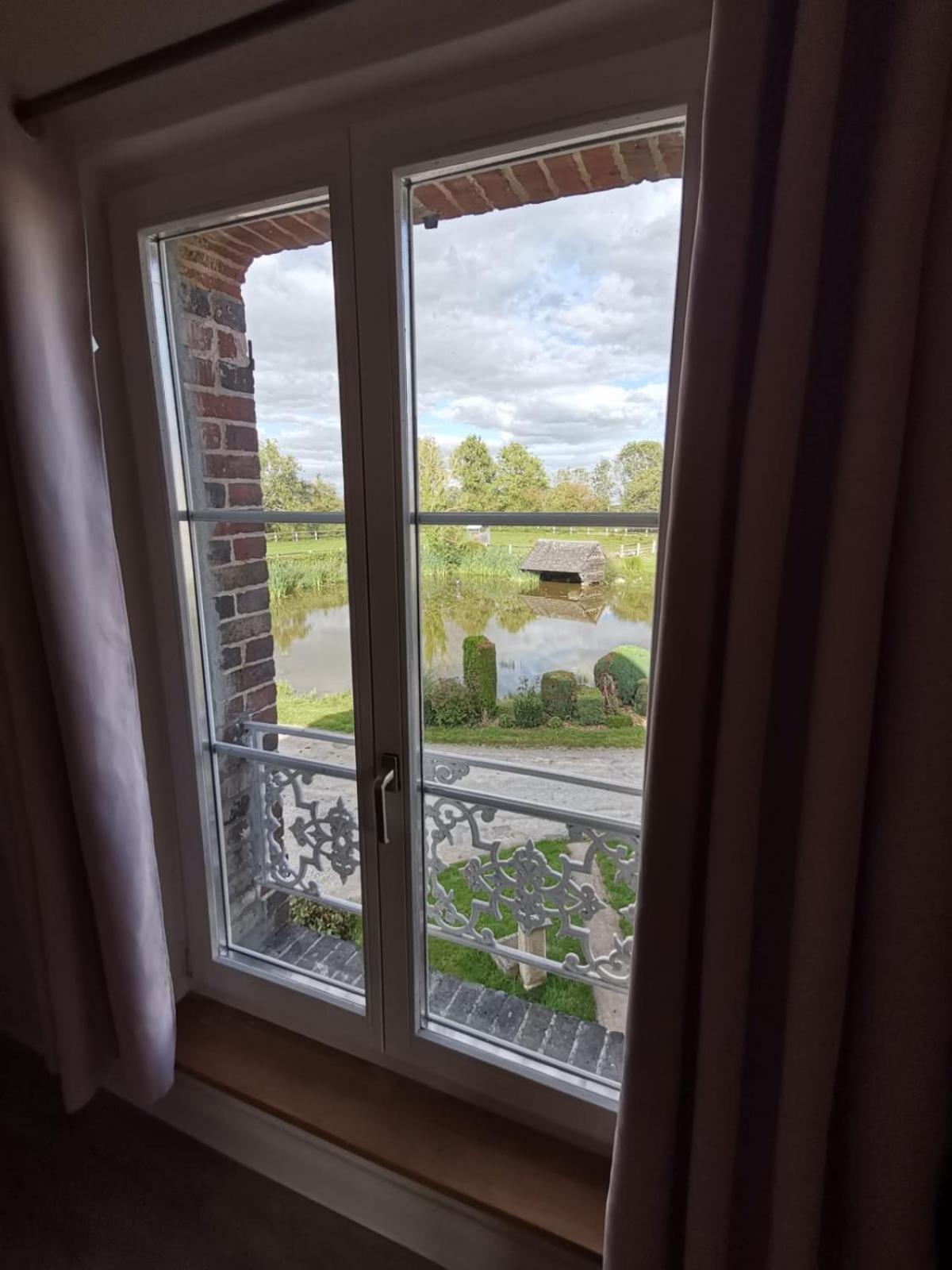 Manoir Du Taillis Bed & Breakfast Heugon Екстериор снимка