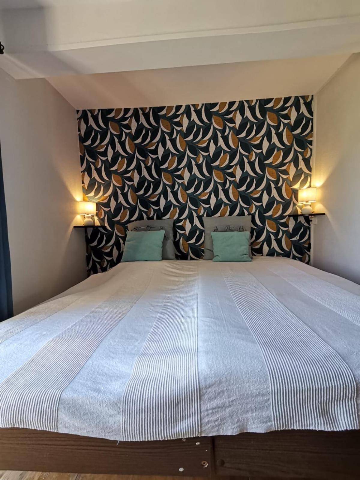 Manoir Du Taillis Bed & Breakfast Heugon Екстериор снимка